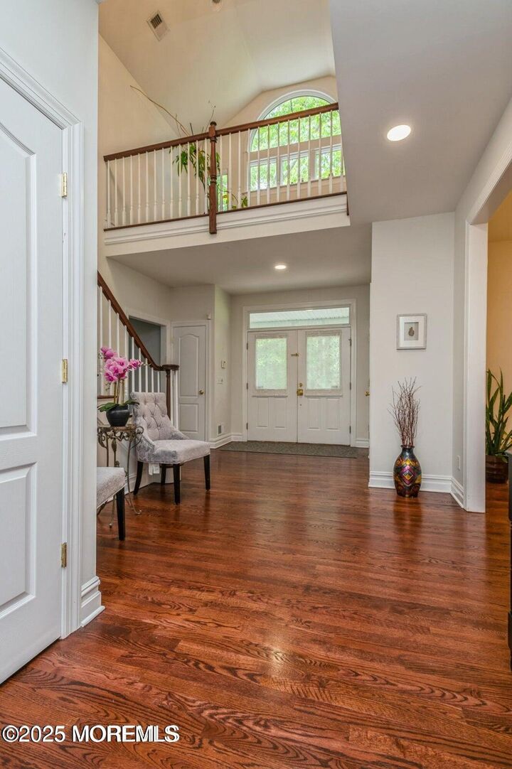 Property Photo:  5 Ramapo Court  NJ 07722 