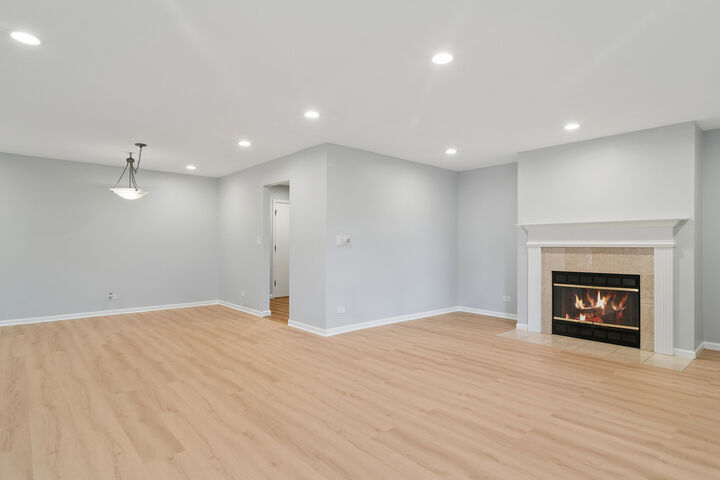 Property Photo: 706 E Algonquin Road K204 IL 60005