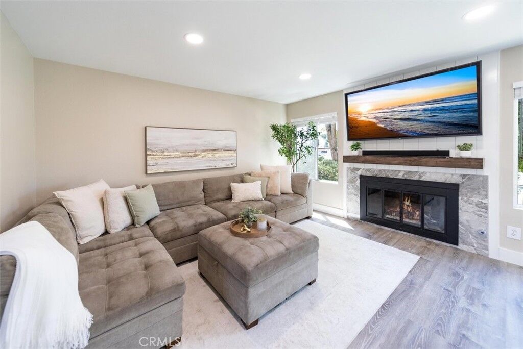 Property Photo:  140 E El Norte 46  CA 92026 