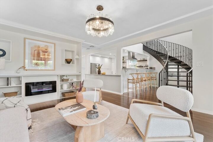 Property Photo: 2116 S Cloverdale CA 90016