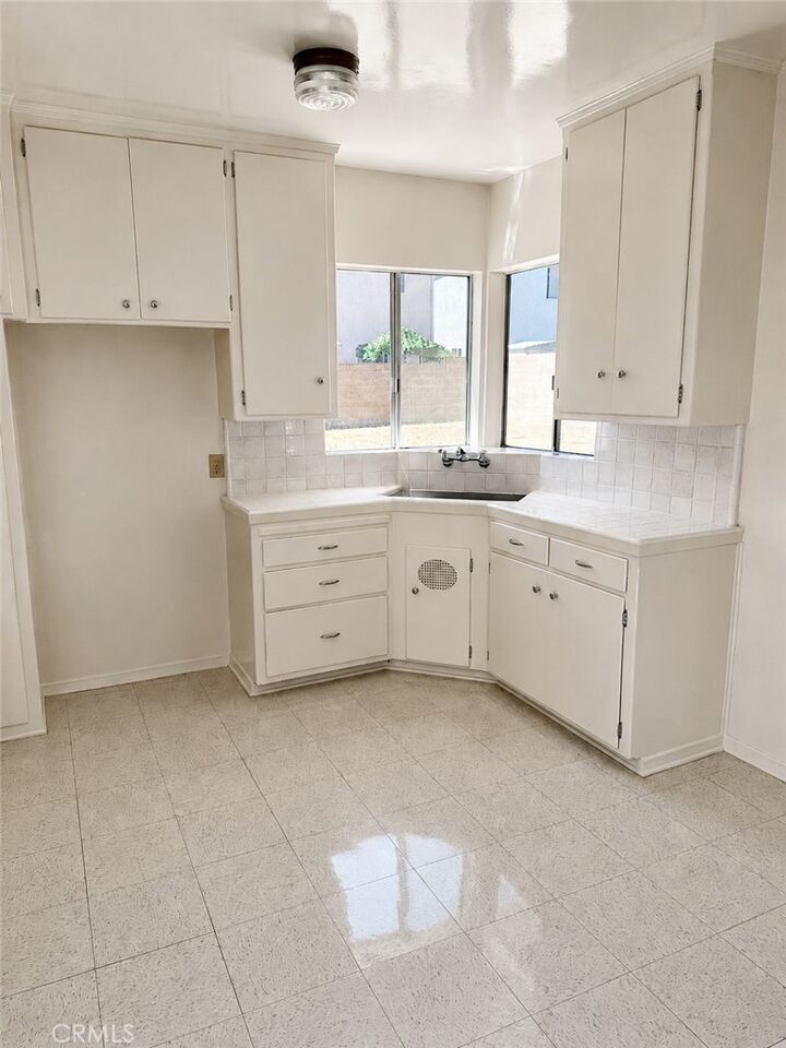 Property Photo:  14711 Oro Grande  CA 91342 