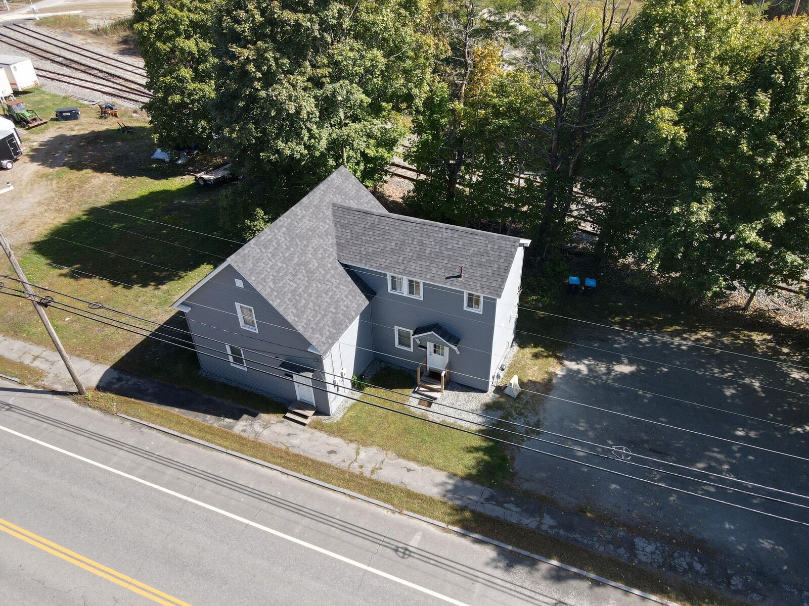 Property Photo:  916 Main Street  ME 04468 