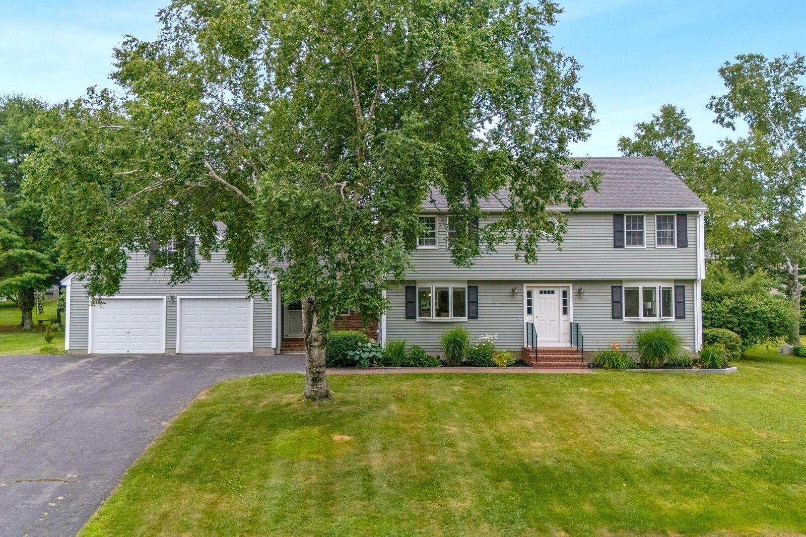 Property Photo: 982 Highland Avenue ME 04106