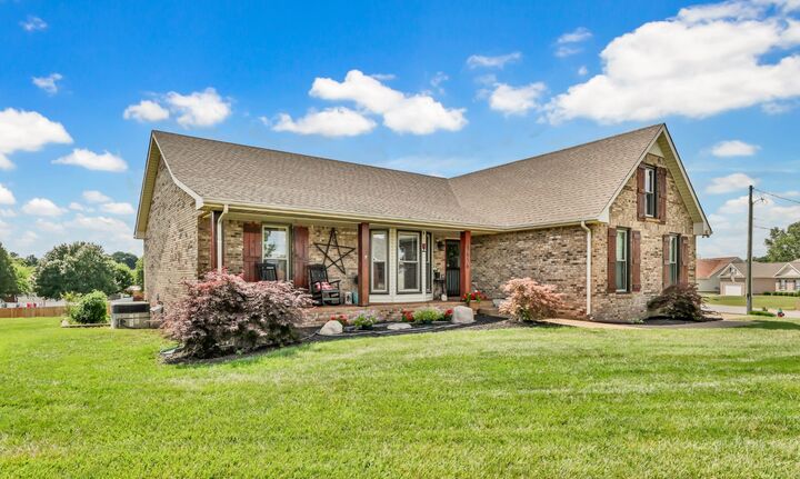 Property Photo: 3656 Fieldstone Dr TN 37040