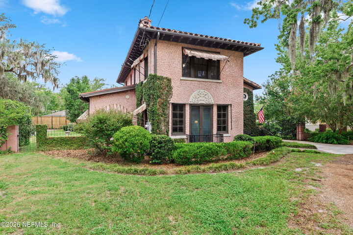 Property Photo: 4004 San Jose Boulevard FL 32207