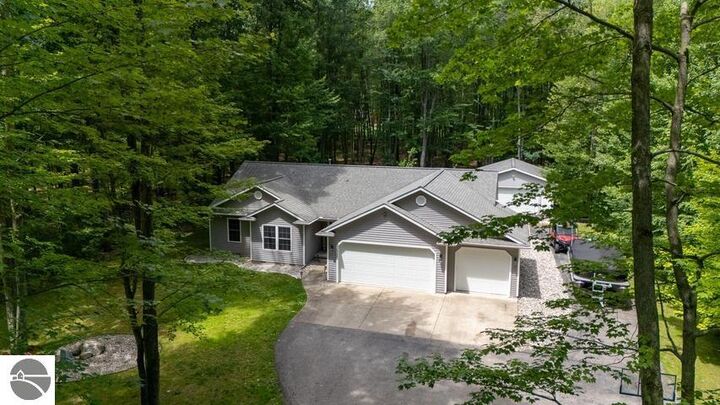 Property Photo: 3120 Kens Place MI 48653