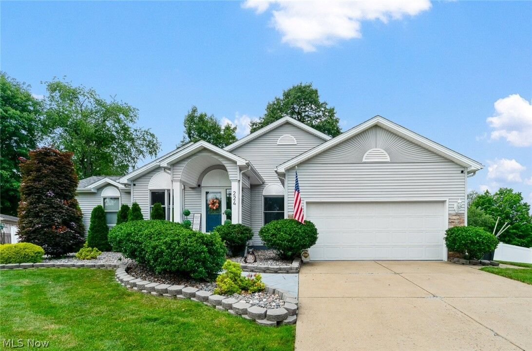 Property Photo:  224 Misty Woods Court  OH 44471 