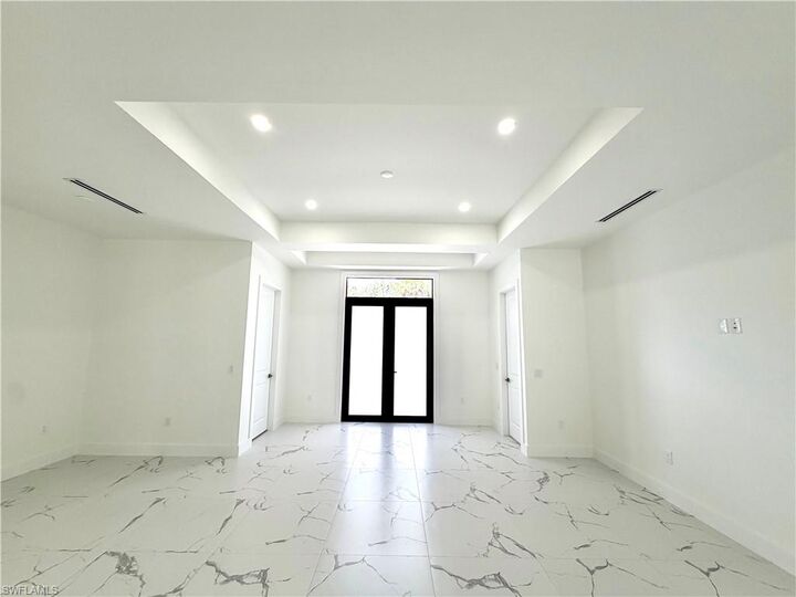 Property Photo: 3257 Desoto Blvd S FL 34117