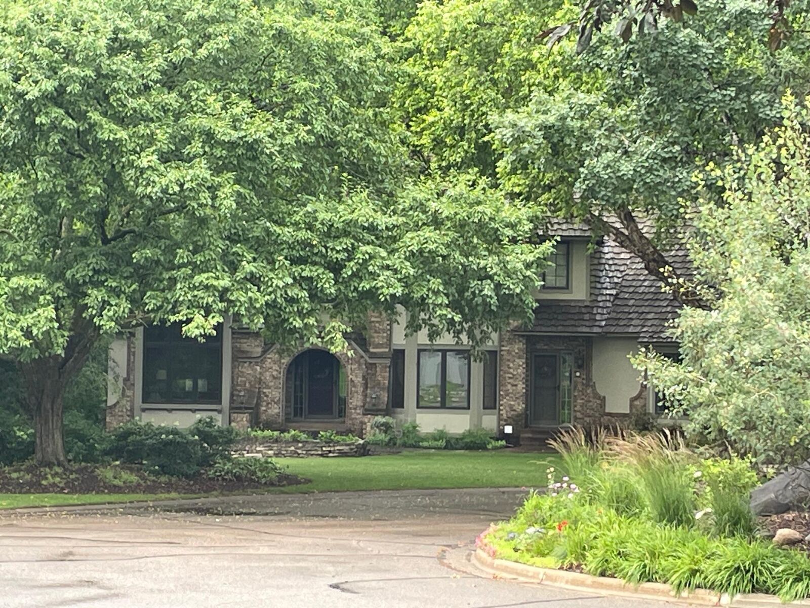 Property Photo: 3609 Tanglewood Court MN 55123