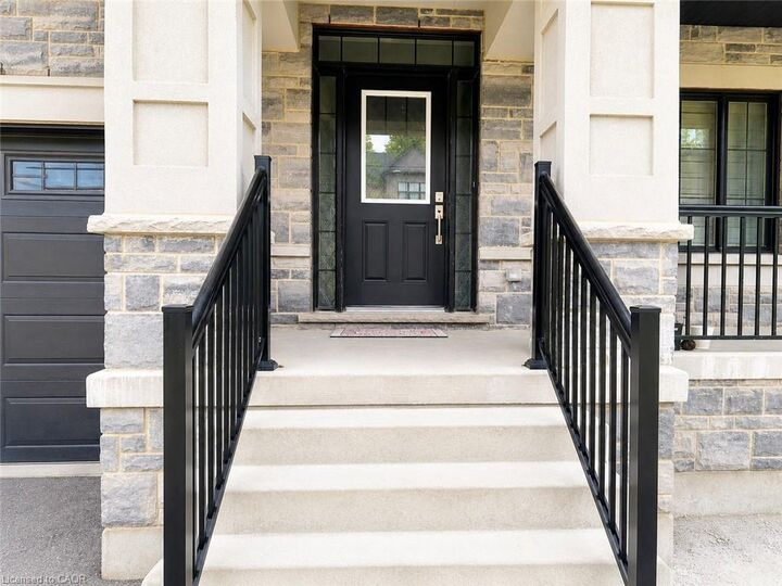 Property Photo:  514 Bridgemill Crescent Upper  ON N2A 0A3 