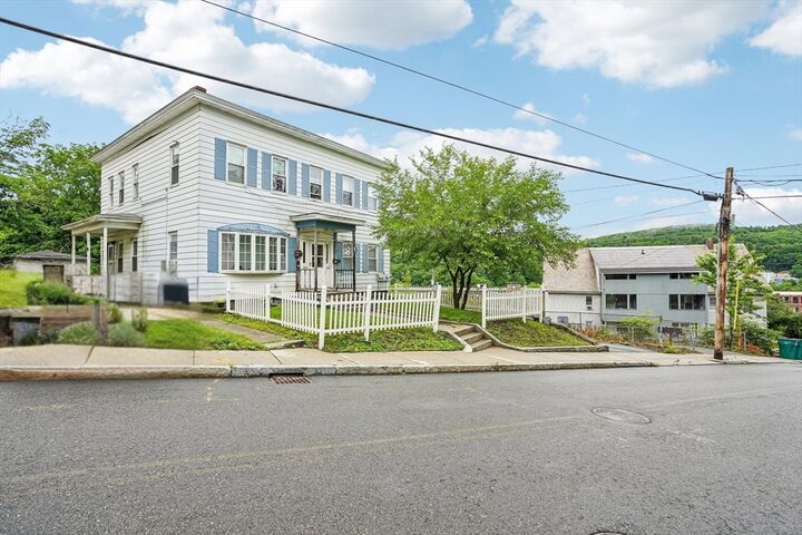 Property Photo:  25 Beech St  MA 01420 