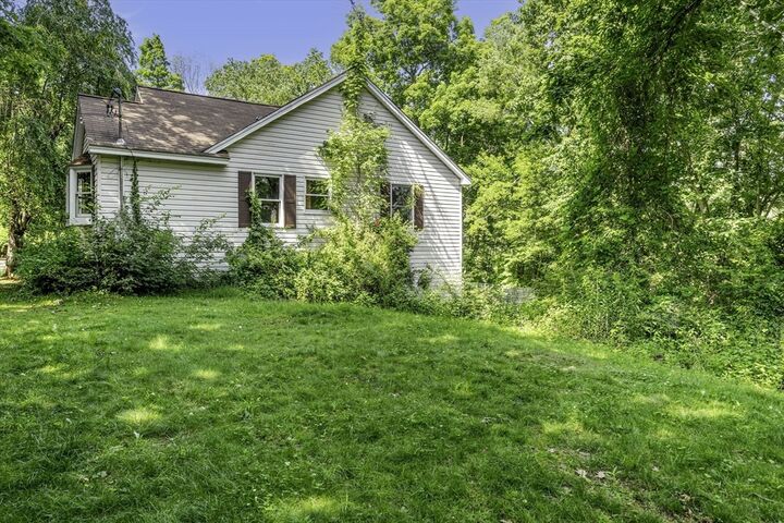 Property Photo:  800 Town Farm Rd  MA 01083 
