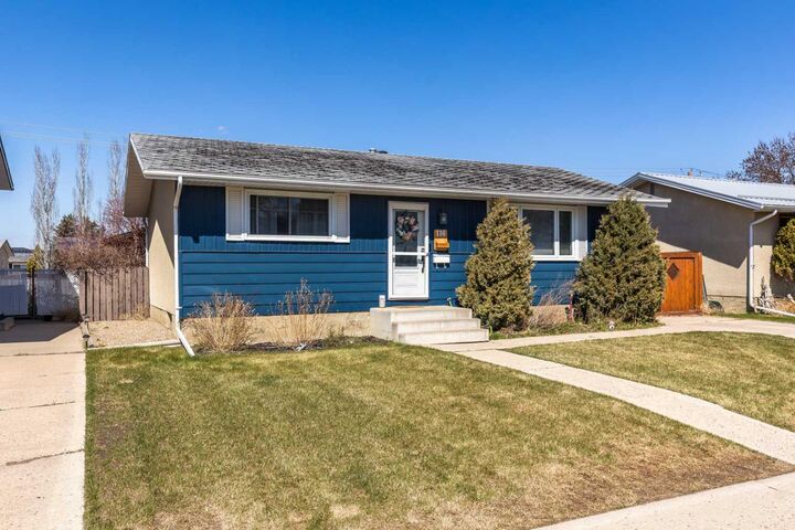 Property Photo: 116 19 Street NE AB T1C 1B1