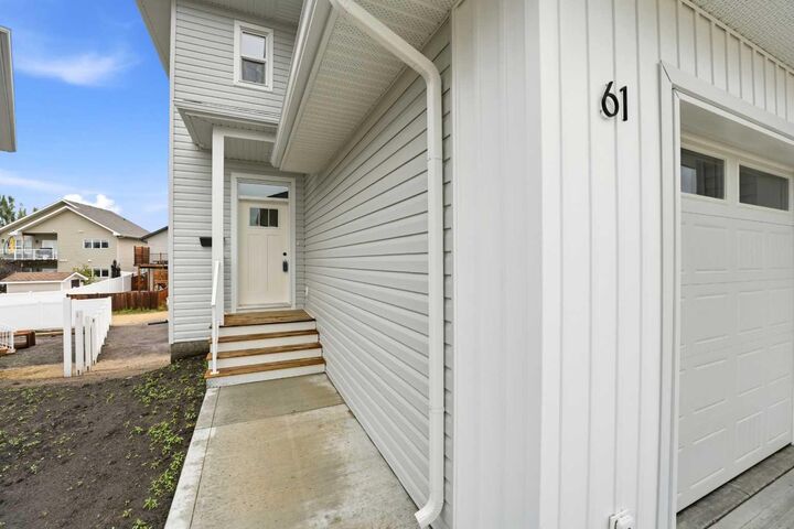 Property Photo: 61 Pinnacle Close AB T4M 0M3