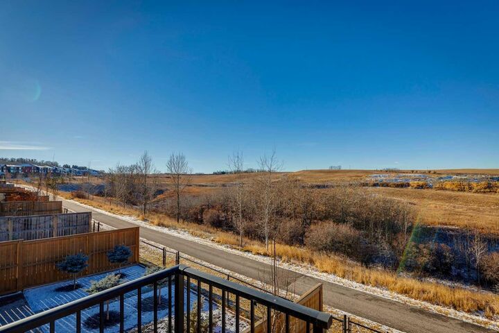 Property Photo: 57 Crestridge Bay SW AB T3B 6H2
