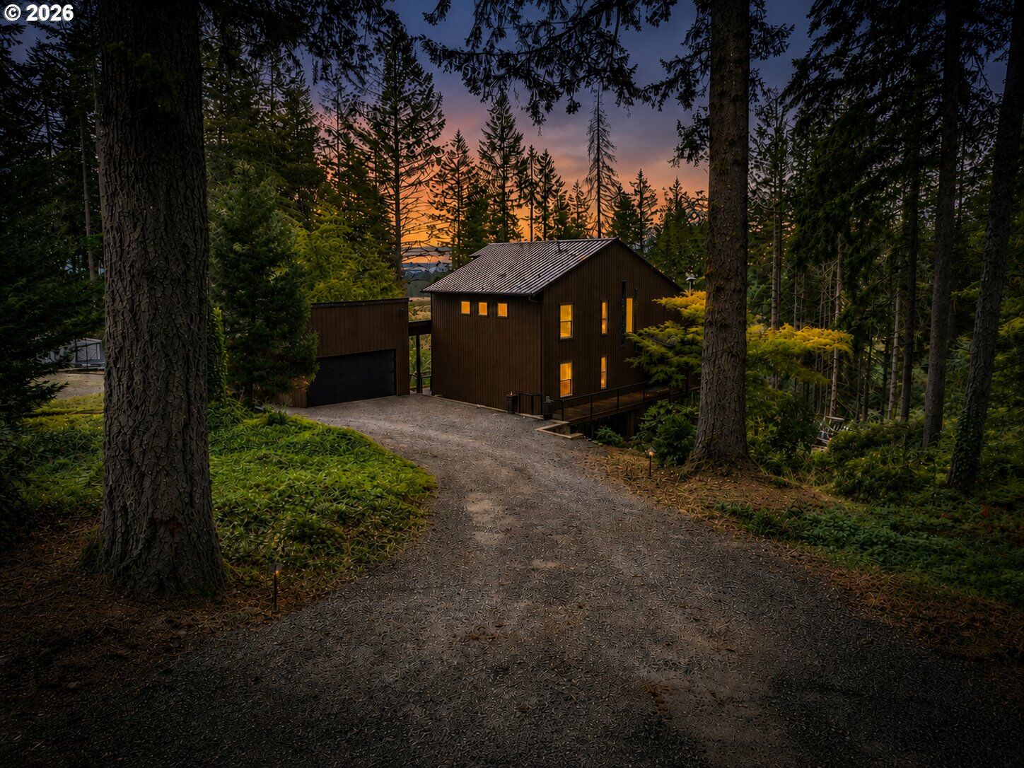 Property Photo: 32146 Viewcrest Dr OR 97053