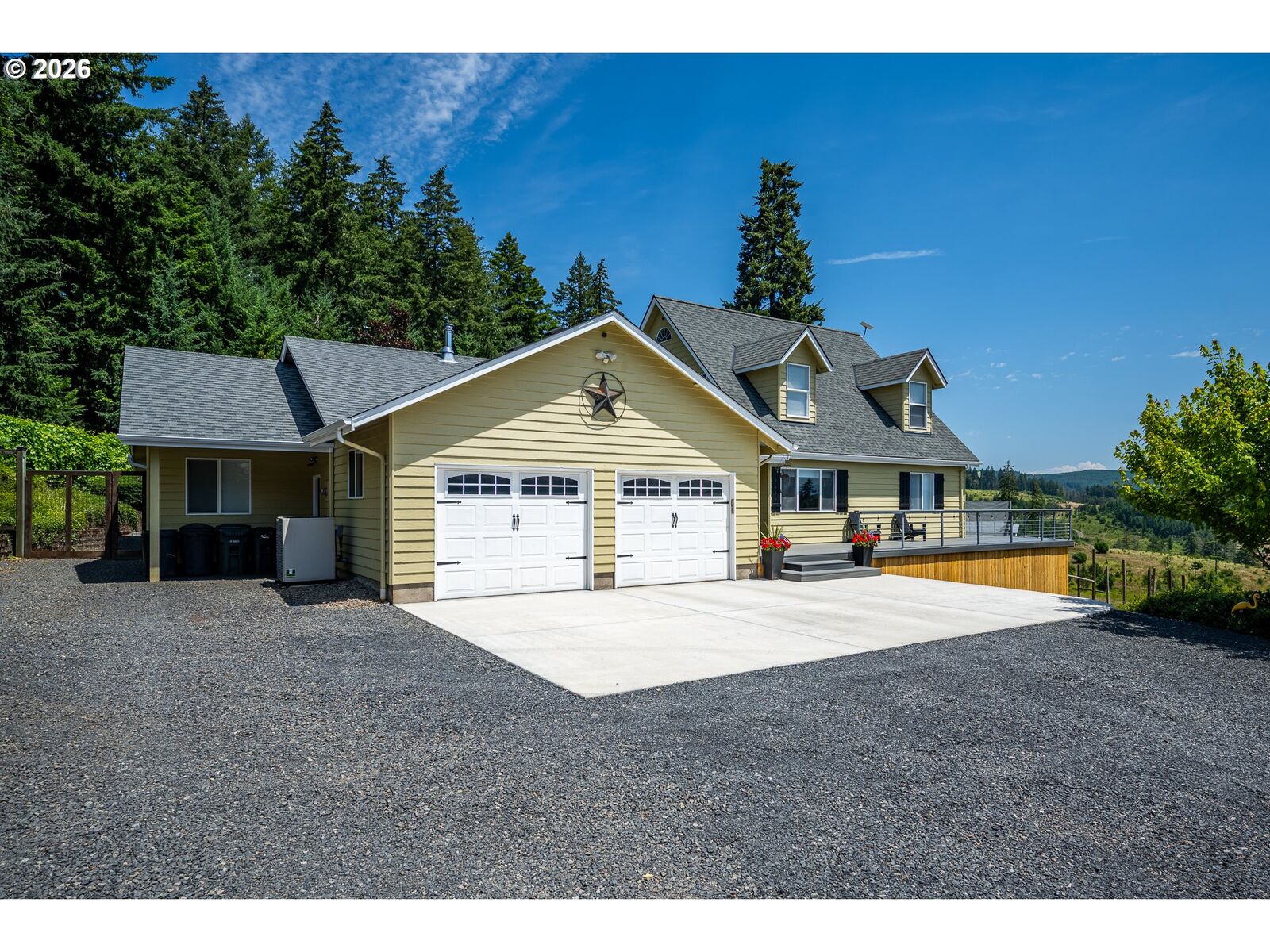 Property Photo:  86407 Homestead Rd  OR 97478 