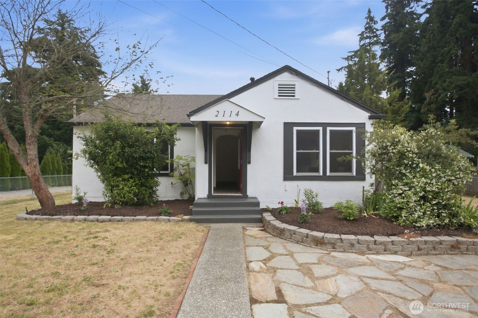 Property Photo: 2114 Adams Street SE WA 98501