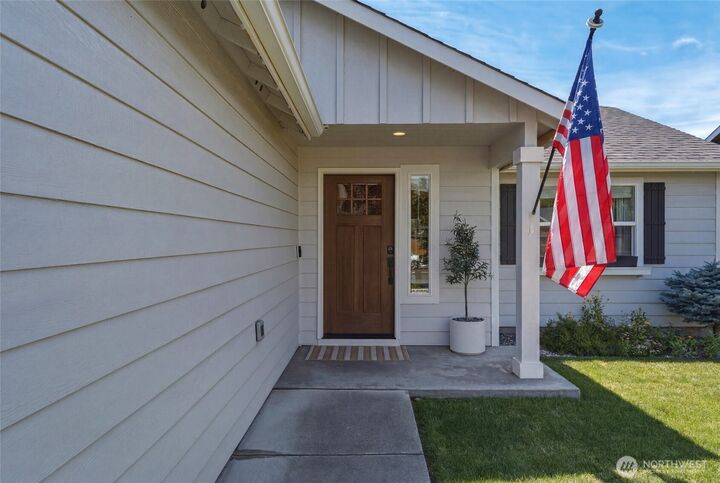 Property Photo:  1251 SW Greeley Street  WA 99324 