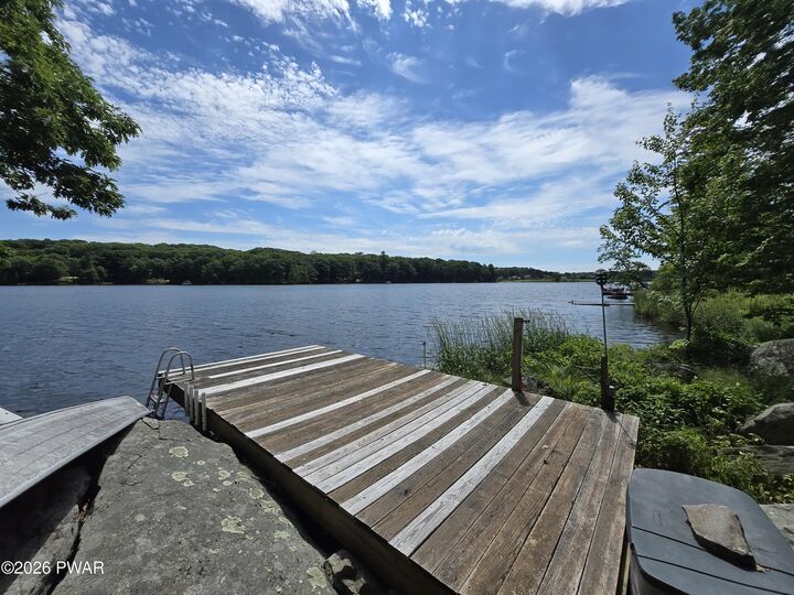 Property Photo:  111 Waterview Drive  PA 18428 