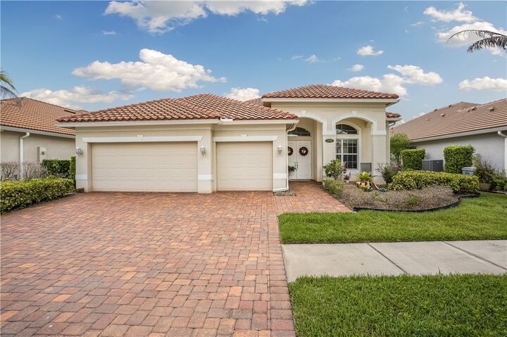 Property Photo:  1774 Belmont Circle SW  FL 32968 