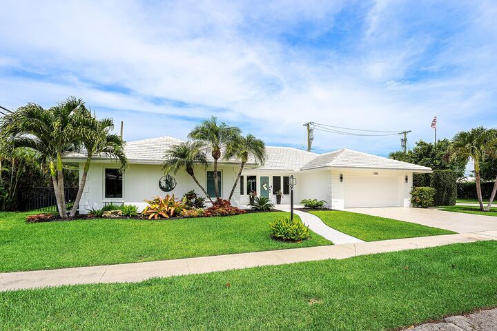 Property Photo:  1298 Walnut Terrace  FL 33486 