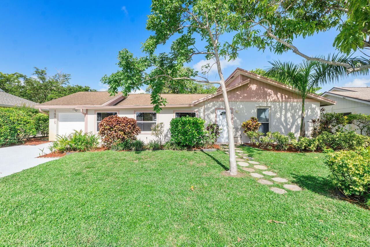 Property Photo: 14915 Peppermill Lane FL 33484