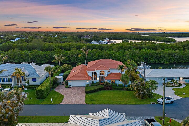 Property Photo: 8565 SE Palm Street FL 33455