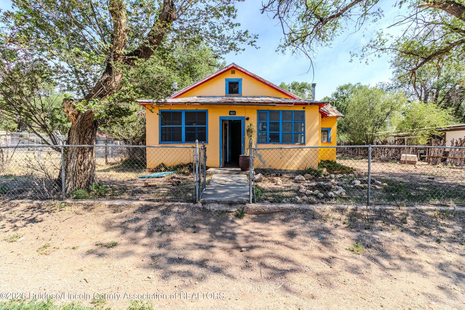 Property Photo:  103 E 2nd Street  NM 88316 