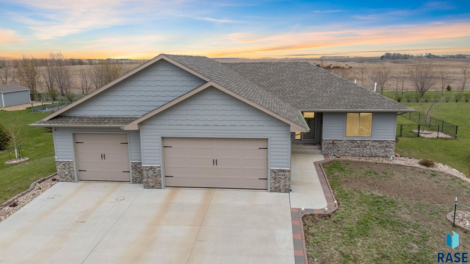 Property Photo: 26164 Reed Ct SD 57012