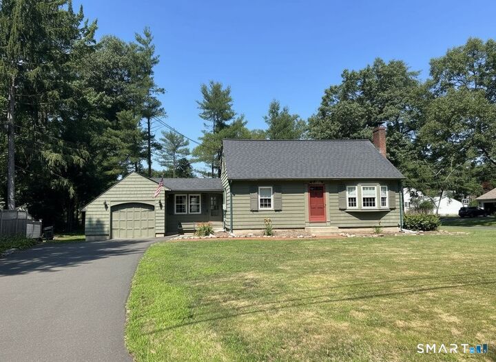 Property Photo: 17 Carver Circle CT 06070