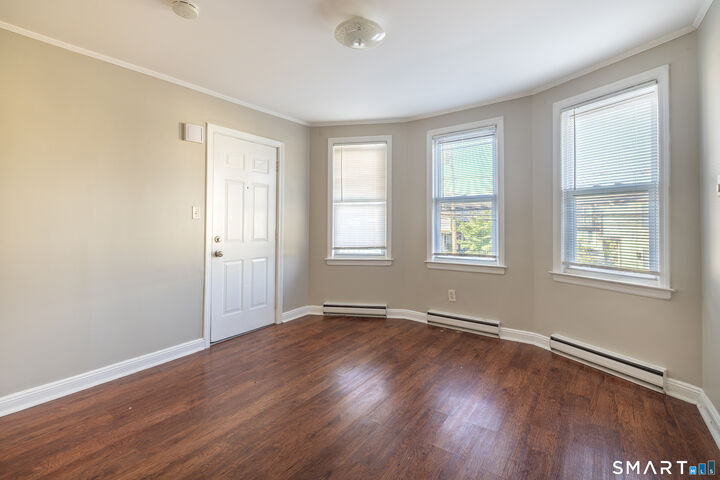Property Photo:  793 Brewster Street 2nd Floor  CT 06605 