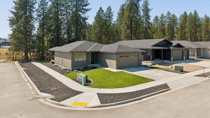 Property Photo: 16803 N Wellington Rd WA 99005
