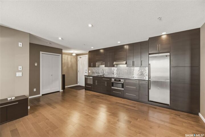 Property Photo:  230 Slimmon Road 204  SK S7V 0B3 