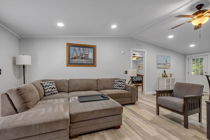 Property Photo:  16985 W Chucks Place  FL 32309 
