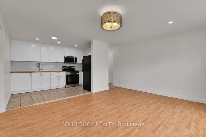 Property Photo:  896 Elmsmere Drive 7  ON K1J 7T6 