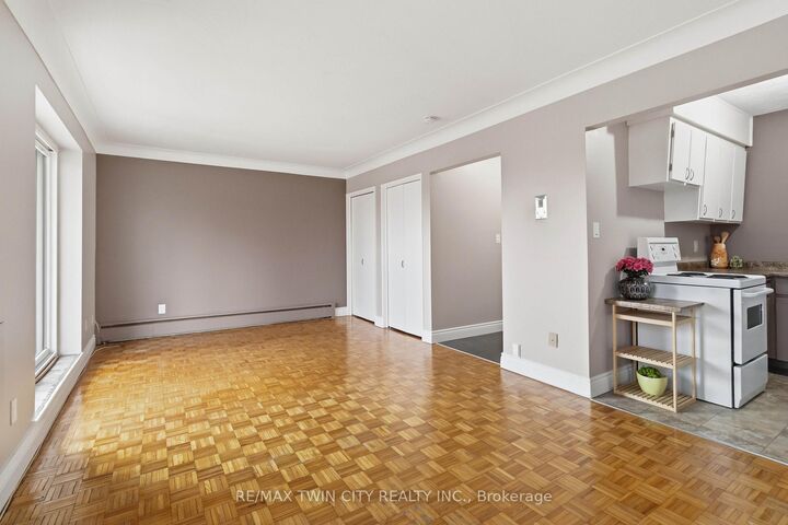 Property Photo: 87 St George Street 305 ON N3R 1V5