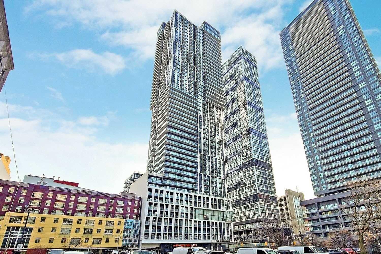 Property Photo: 251 Jarvis Street 739 ON M5B 0C3