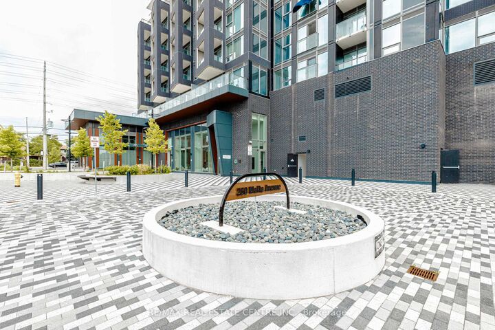 Property Photo: 260 Malta Avenue 1603 ON L6Y 6L7