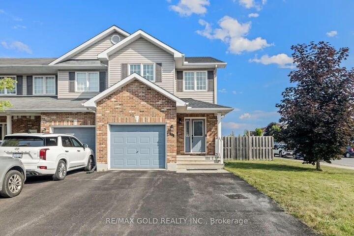 Property Photo: 106 Thomas Street S ON K7S 3R2
