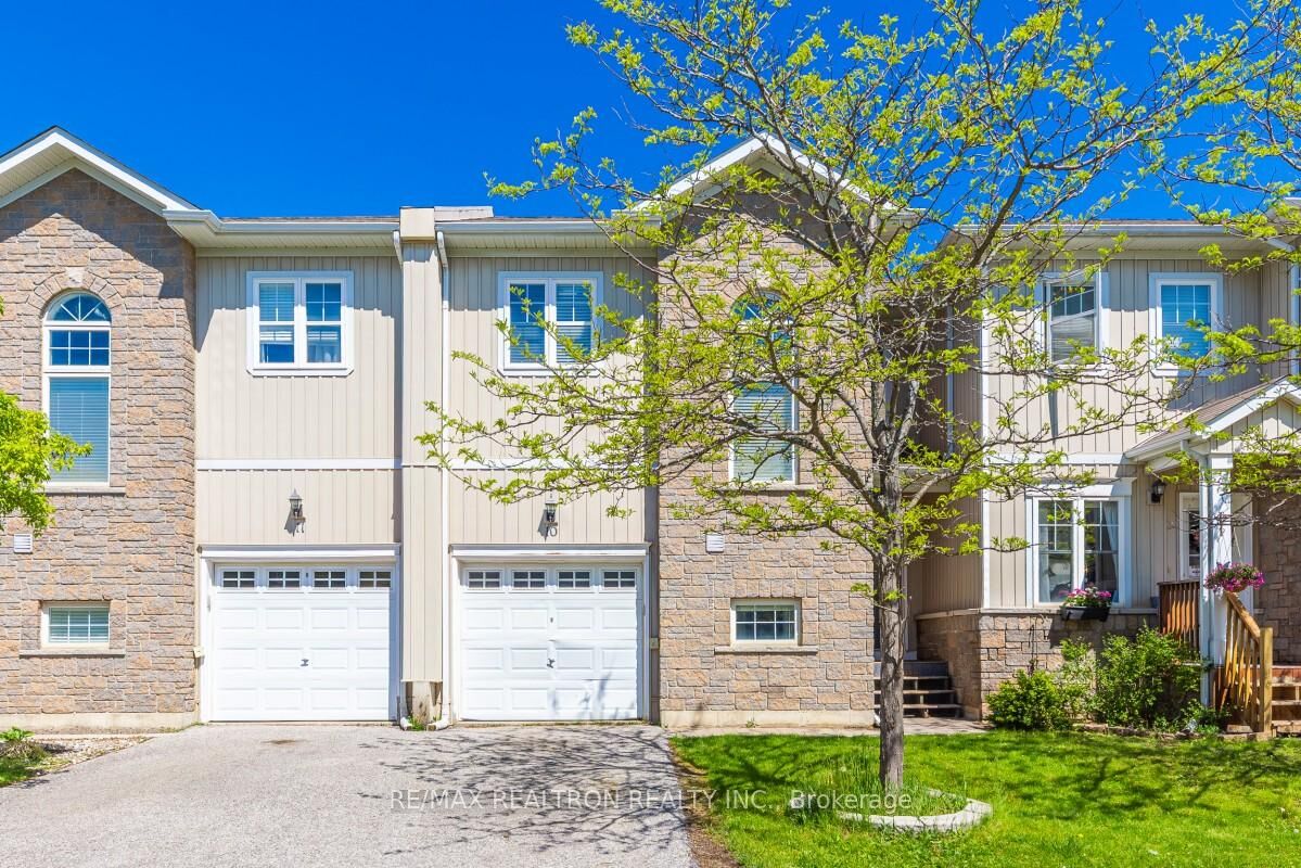 Property Photo:  800 Westridge Boulevard 10  ON L3V 0A1 