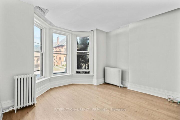 Photo de la propriété:  67 Ontario Avenue 2  ON L8N 2X1 
