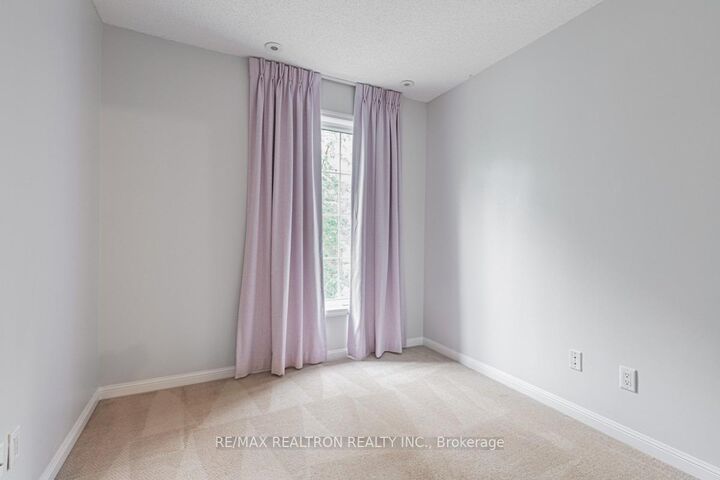 Property Photo:  3 Everson Drive 228  ON M2N 7C2 