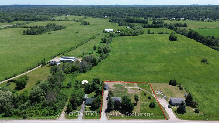 Property Photo: 1097 132 Highway ON K7V 3Z5