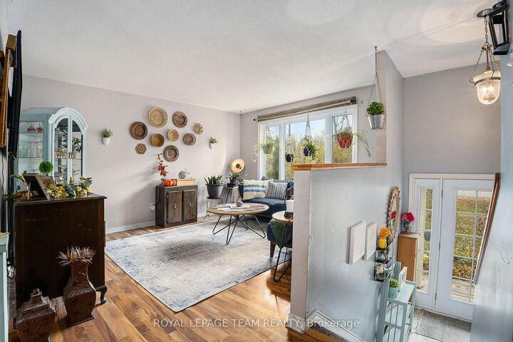 Property Photo: 4 Black Walnut Road ON K0G 1J0