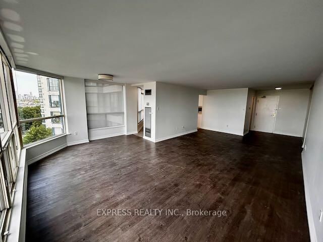 Property Photo:  7300 Yonge Street 1207  ON L4J 7Y5 