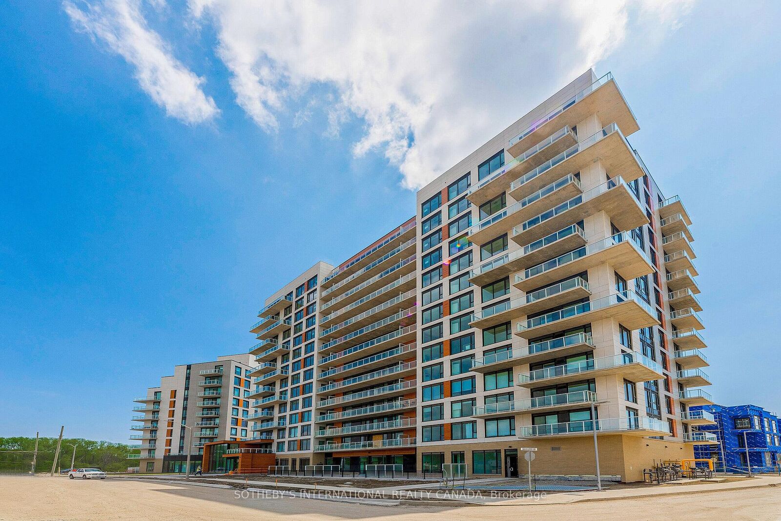 Property Photo: 6 David Eyer Road 613 ON L4S 0N6