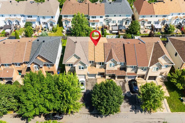 Property Photo: 1015 Candlewood Street ON K4A 5E8