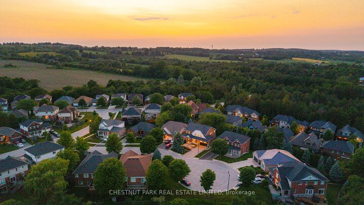 Property Photo: 8 Cyril Richardson Court ON L9P 2A8