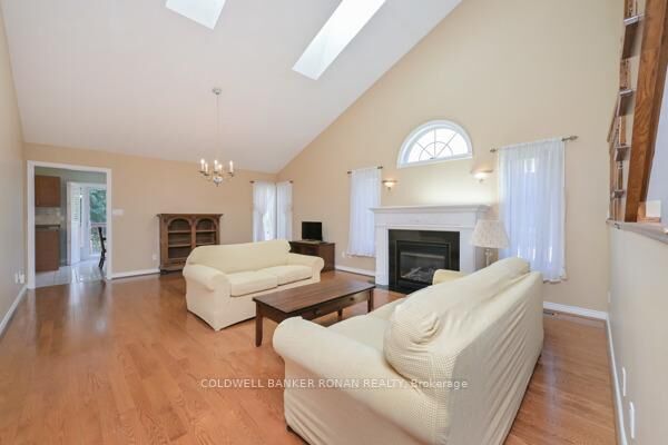 Property Photo: 43 Briar Gate 30 ON L9R 2A8